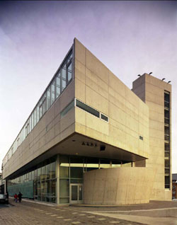 Persistence Works (Yorkshire ArtSpace), Sheffield, 2001.  Photo: Stuart Blackwood.
