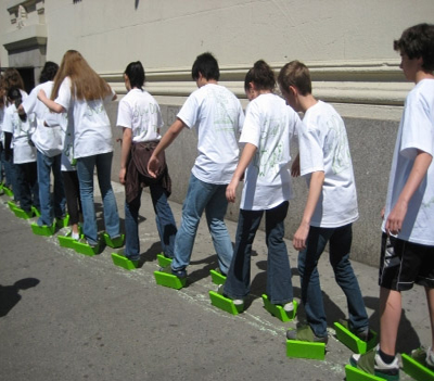 Chalk Shoes with the High Line, with performance artist Julia Mandle, April 2008