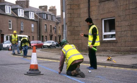 A traffic realignment exercise by Sans fa&ccedil;on on Kirk Street, Peterhead, summer 2005. Photograph by Sans fa&ccedil;on.