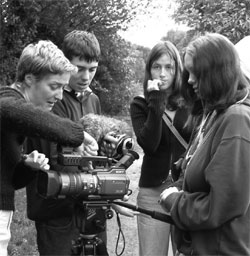 Braunton Youth Club Project. Artist Kirsty Waterworth working with Youth Club members. Photo: Lisa Harty
