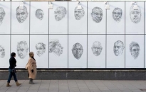 Dryden Goodwin, Linear, 2010, Southwark underground station, Commissioned by Art on the Underground.