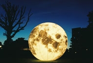 Bruno Peinado, Moon. SKYWAY 09 Festival of Light. Photo: Bruno Peinado